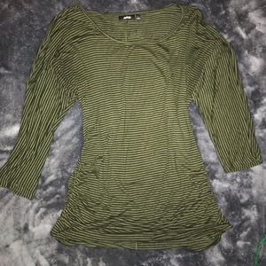 Apt9 stripped 3/4 sleeve shirt